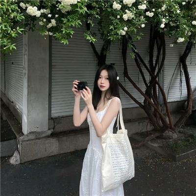 自梳女粤语